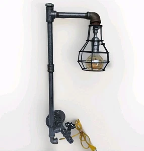 Minimalistische Industrie Rohrlampe Brutalist Steampunk Schreibtisch/Tischhalterung Edison Birne - Bild 1 von 9