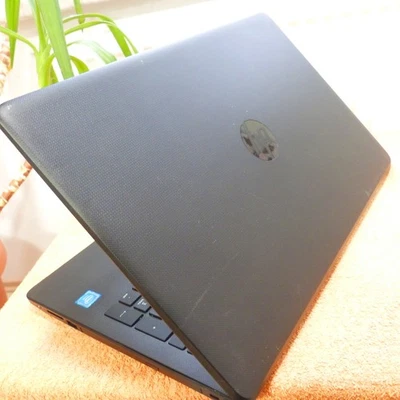 HP 15 BS 15 pollici FULLHD Multimedia l 250GB SSD Windows 11 l 8GB RAM NUOVO ... - Immagine 1 di 4