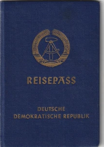 Reisepass DDR  Frau ausgestellt in Kamenz 1985 mit 3 x Visum - Bild 1 von 8