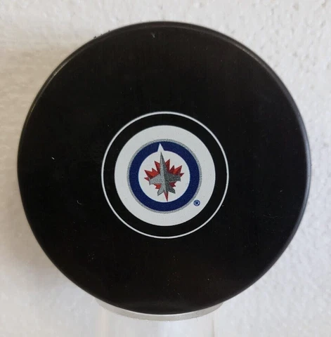 NHL HOCKEY WINNIPEG JETS OFFICIAL TEAM LOGO PUCK Cover