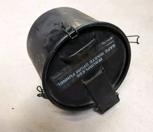 NewPig/Pig Burpless Drum Funnel With Lid - Picture 1 of 8