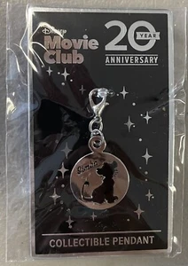 Disney Movie Club Pendant Simba 2020 Club Exclusive BRAND NEW READ - Picture 1 of 2