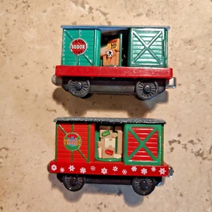 Thomas the Train Diecast Sodor Mining & Holiday Express Box Cars sliding doors - Picture 1 of 9
