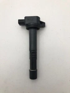 Honda DENSO Ignition Coil OEM 099700-073 - Picture 1 of 9