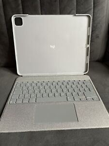 Logitech Combo Touch iPad Pro 12.9-inch (5th gen - 2021) Keyboard Case