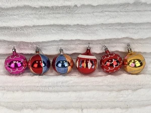 Lote De Colección 6 Bolas De Navidad Adornos Pintados A Mano con Diseños Brillo - Imagen 1 de 8