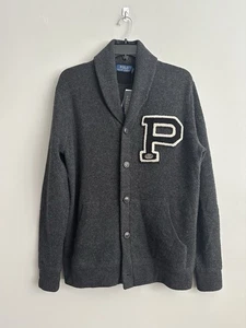 Cardigan nuovo Polo Ralph Lauren S Letterman lettera 'P' calcio scialle colletto grigio - Foto 1 di 13