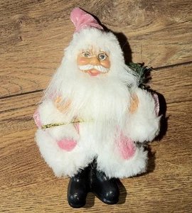 Vintage Weihnachtsmann rosa Filz Kunststoff leicht Cottagecore Girly - Bild 1 von 3