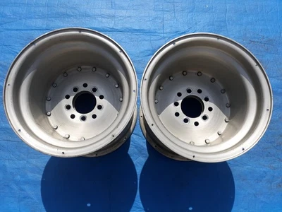 Par de círculos de pernos Cragar Super Trick Wheels 15x14 5x5 / 5x5,5 Foto 1 de 4