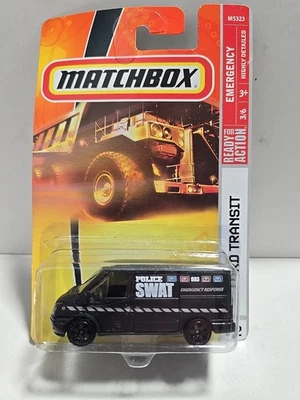 Mattel Matchbox Ford Transit Police Swat Van 2007 #72 diecast de emergencia Foto 1 de 2