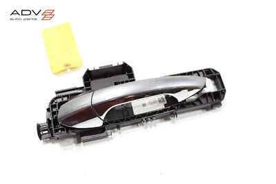 Infiniti QX30 2017-2019 puerta trasera izquierda lado del conductor manija exterior OEM Foto 1 de 4