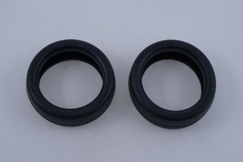 Kyosho Reifen 260/40ZR8 Slick Weich 1:10 (2pz) Modell - Bild 1 von 1