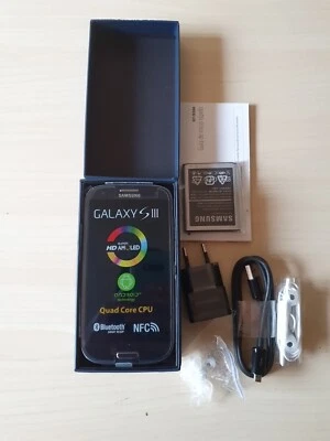 Samsung S3 GT I9300 Mit Simlock Vodafone NEU Handy Rar Selten Sammler Wertanlage - Bild 1 von 4