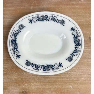 Vintage PYREX 77-U Old Town Blue Onion Gravy Boat Underplate - Picture 1 of 5
