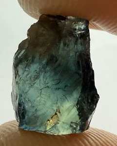 8.1 Ct Natural Teal Sapphire - Picture 1 of 18