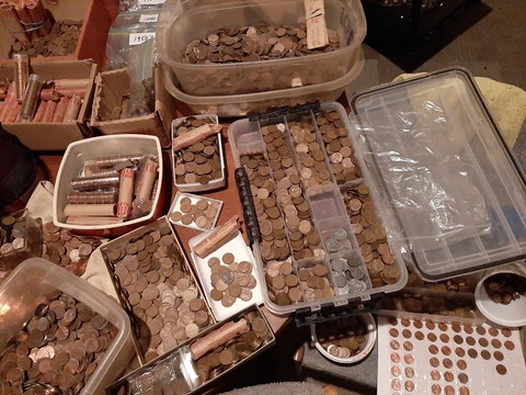 CANADA 1 CENT GET 2200.ALL FOUND IN HOUSE CLEAN OUTS.WE HAD A BUNCH MORE CAME IN Cover