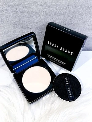~Soft Porcelain~,Bobbi Brown Sheer Finish Pressed Powder, Full Size .34oz/9g,NIB - Image 1 of 4