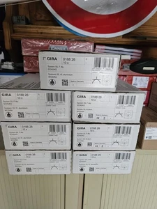 10 Stück Gira Steckdosen 018826 in Alu. - Bild 1 von 3