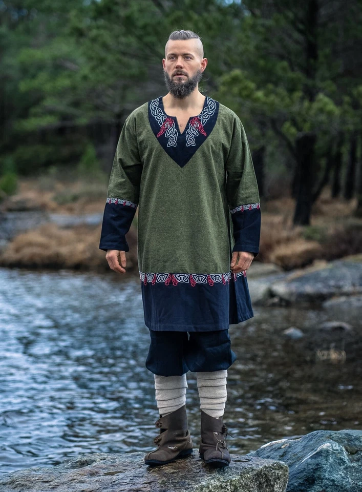 Wikinger Tunika mit aufwändiger Stickerei – Tradition trifft Stil - Bild 1 von 4