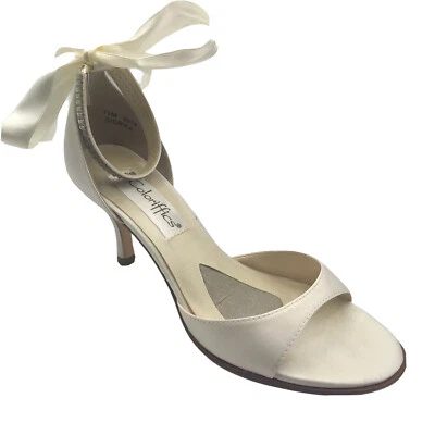 Coloriffics Sierra Ivory Sz 7.5 Womens Heel Rhinestone Ribbon Ankle Strap Sandal - Image 1 of 4