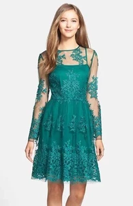Taylor Dresses besticktes Netz Fit & Flare Kleid - Bild 1 von 3