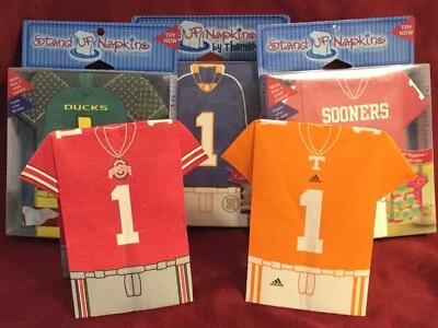 Servilletas ThemeNaps 3D Stand Up desplegables a tamaño completo, paquete de 16 FÚTBOL universitario Foto 1 de 4