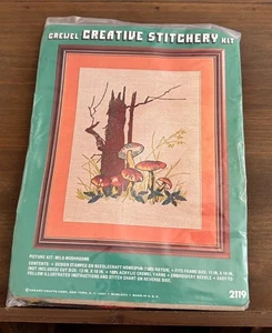 Vintage Vogart Creative Stitchery Crewel Kit #2119 Wild Mushrooms Complete - Picture 1 of 2
