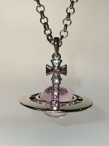 Collana Vivienne Westwood piccola sfera ciondolo argento rosa 4,5 cm autentica GIAPPONE - Foto 1 di 10