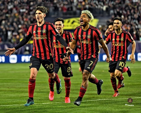Emerson Hyndman Atlanta United FC Unsigned Volley Goal Celebration 8 x 10 Photo Cover