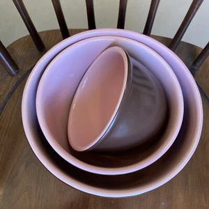 Chantal Brown/Pink Mixing Nesting Bowls. Set of 3. 12, 7, & 3 Cup - Picture 1 of 12