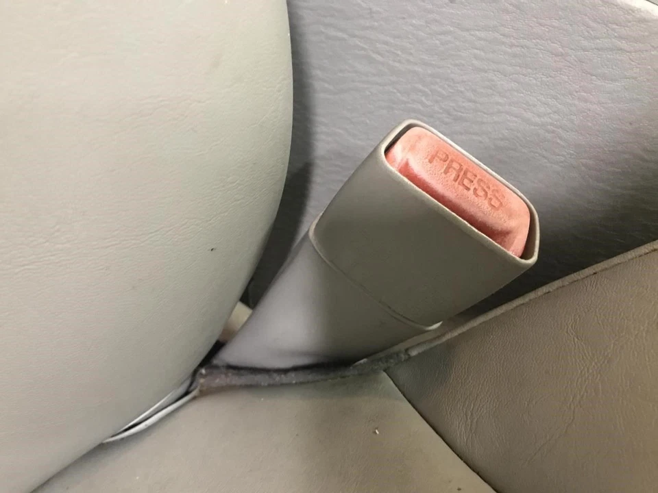 Seat Belt Front Bucket Seat Driver Buckle Fits 04-08 PACIFICA 2472844 Foto 1 de 1