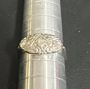 Anillo Vintage Oro 10K W y 3 Dia Forget Me Not Princess Talla 6.5. 2,4 g. No es chatarra - Imagen 1 de 5