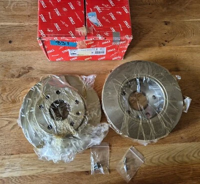 2x discos de freno (par) sólidos para Land Rover Freelander TRW DF4103 Foto 1 de 3