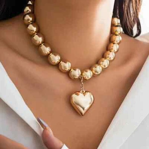 Schöne Perlenkette mit Herz Anhänger Halskette Kette Choker gold-farbig glänzend - Bild 1 von 3