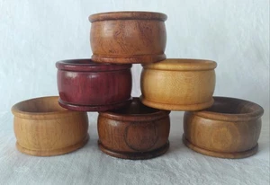 Vintage Set 6 Empire Woods Carved Napkin Rings Mills Moore & Co. London 1970s - Picture 1 of 12