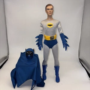 Tonner Batman 1966 17 Zoll Sammlerpuppe - DC Stars - Bild 1 von 13