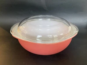 Vintage Pyrex Flamingo Pink Ovenware Covered Casserole Dish 2 QT #024 #29 - Picture 1 of 6