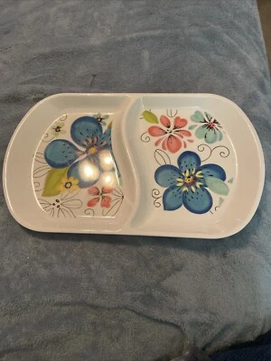 Plato para servir dividido de melamina Laurie Gates Foto 1 de 4