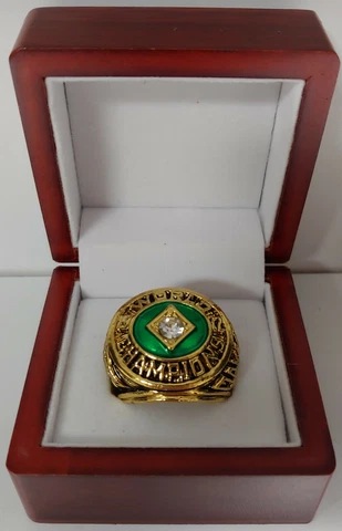 Oakland Athletics - 1972 World Series Ring With Wooden Display Box Included Cover