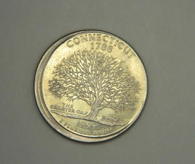 1990-P CONNECTICUT STATE QUARTER WITH 5% OFF CENTER ERROR COIN RARE - Image 1 of 2
