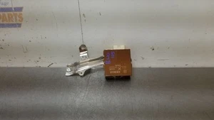 18-20 LEXUS LS500 OEM PARKING BRAKE CONTROL MODULE 8905050030 - Picture 1 of 12