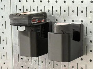 2 - Magnetic Milwaukee M12 Battery Holder Organizer Tool Garage Toolbox Storage - Foto 1 di 6