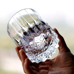 Lead-free Modern Upscale Crystal Whiskey Glass Tumbler Hand-cut Star Base 8oz - Picture 1 of 6