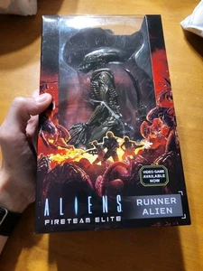 Aliens Fireteam Elite RUNNER ALIEN Actionfigur Spielzeug NECA LESEN - Bild 1 von 9
