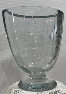 Stomberg Strombergshyttan Crystal 7" Oval Etched Footed Fish Vase-Beautiful! - Picture 1 of 12