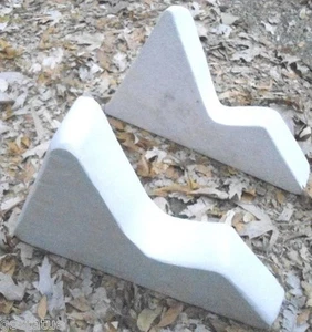 Set 2 stampi in plastica portatarga destra sinistra stile v ciascuno 9"L x 6"H x 1" - Foto 1 di 5
