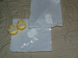 LOT OF TWO NEW MEDELA VALVES AND SIX MEMBRANES - FREE SHIPPING - Picture 1 of 1