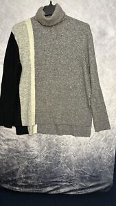 athleta turtleneck sweater Women’s Size XS 60% Wool Gray Black Sweater Knitted