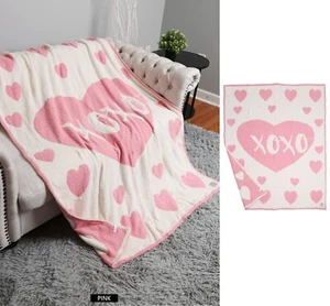 ComfyLuxe XOXO & Heart Pattern Throw Blanket - Picture 1 of 7