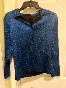 Pleats Collection Women's Reversible Jacket in Aqua Blue SIZE Small - Picture 1 of 5